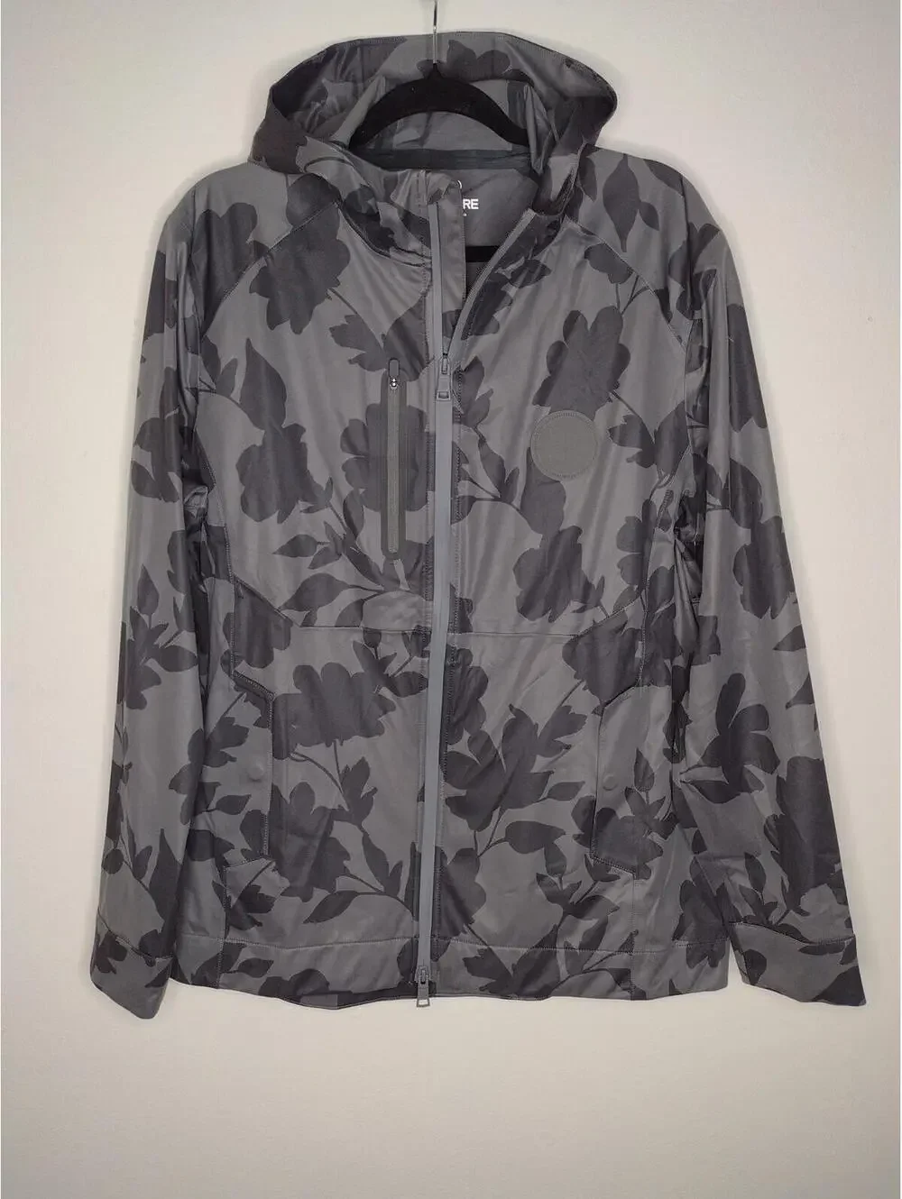 NWOT G/Fore Men's Gray Tonal Floral Weather Resistant Jacket Size Large